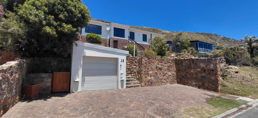 To Let 3 Bedroom Property for Rent in Fish Hoek Western Cape